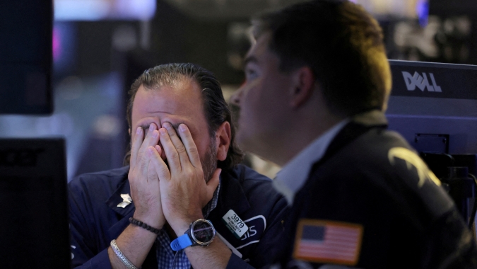 Wall Street fecha em forte queda com temores de contágio bancário