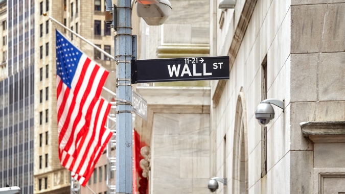 Wall Street salta conforme otimismo com balanços alimenta apetite por risco