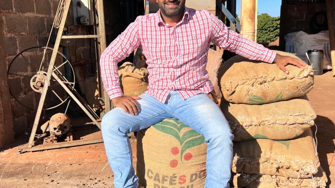 Frequência de chuva deve favorecer safra de café 2024, diz agro influencer