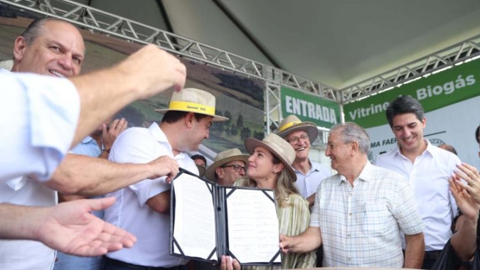 Governo do Paraná reforça compromisso com ampliação do uso do biogás e biometano