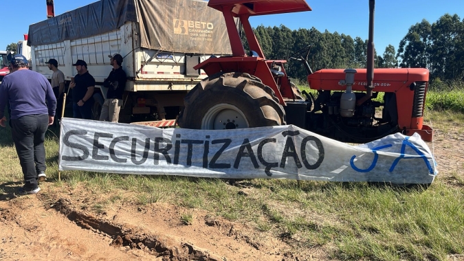 Produtores rurais do Rio Grande do Sul iniciam mobilizações por todo o estado sem data para acabar