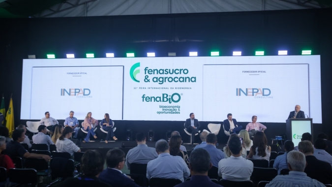 Etanol e biometano ampliam espaço na descarbonização do transporte no Brasil