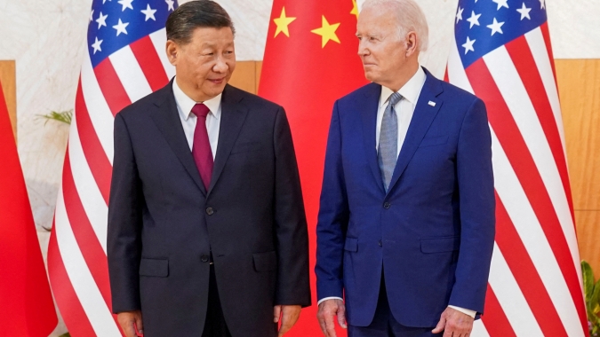 Biden diz que objetivo de reunião com Xi é retomar comunicações normais
